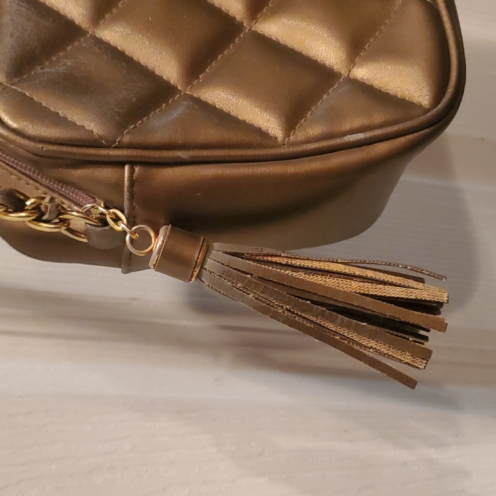 Gold Purses - Picture 3 of 7